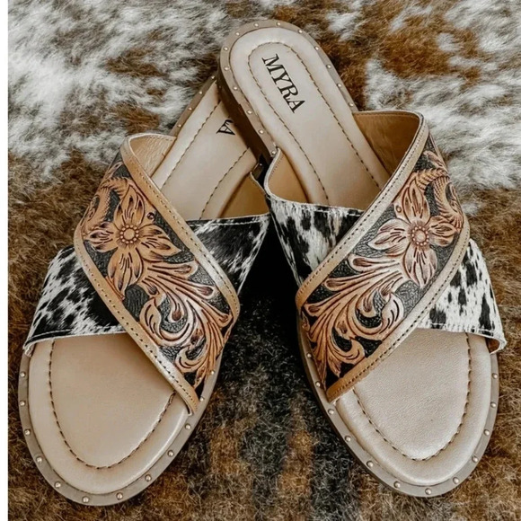 New! Myra Bag Western Hand-Tooled Leather Cowhide Hair-On Sandals - Picture 2 of 11